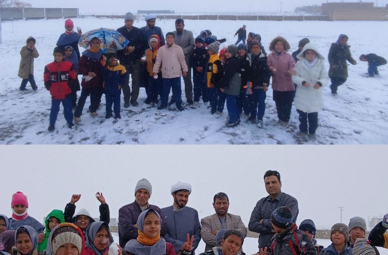 بارش برف خوشحالی مردم در رشتخوار+تصاویر